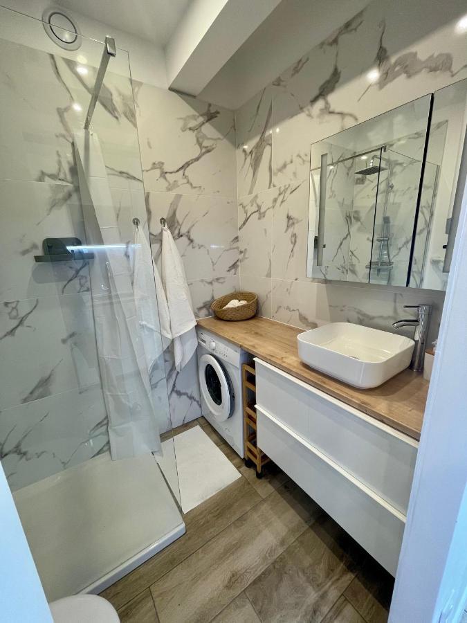 Superbe Studio Avec Terrasse Proximite Plage Saint-Mandrier-sur-Mer Ngoại thất bức ảnh